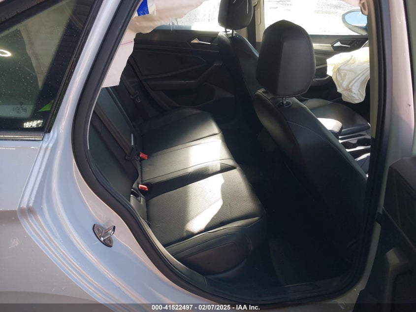 2019 VOLKSWAGEN JETTA VIN: 3VWE57BU8KM076904