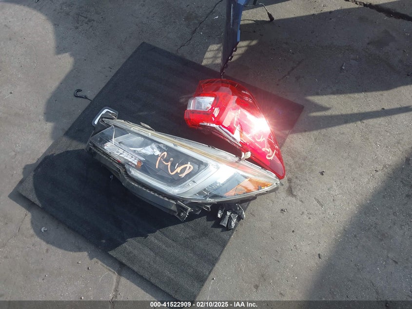 2018 SUBARU OUTBACK 2.5I PREMIUM - 4S4BSAFC8J3245781