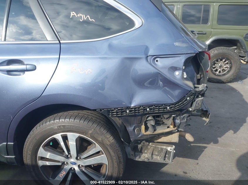 2018 SUBARU OUTBACK 2.5I PREMIUM - 4S4BSAFC8J3245781