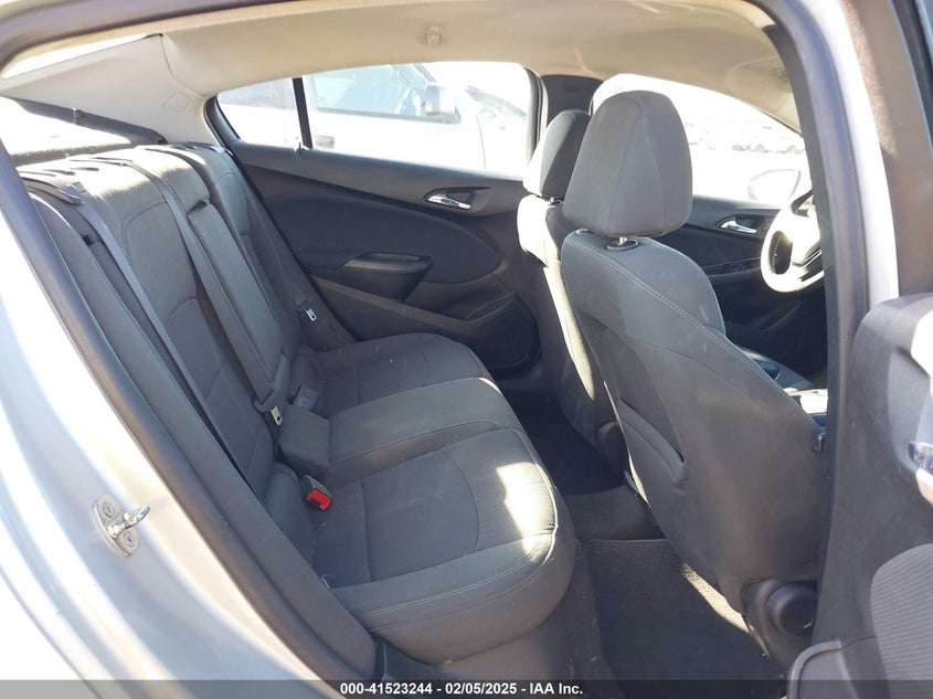 2018 CHEVROLET CRUZE VIN: 1G1BE5SM7J7106373