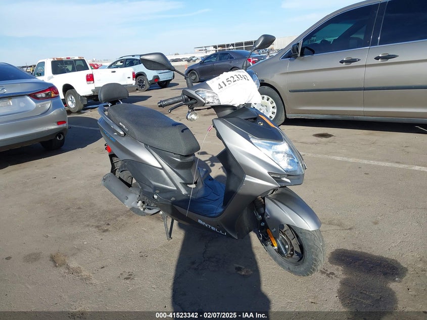 2022 YNGF BINTELLI  (VIN: LL0TCKPF9NG001033)