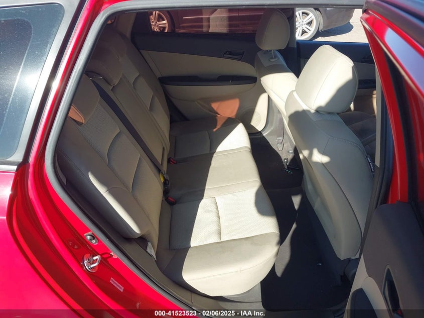 2010 HYUNDAI ELANTRA TOURING VIN: KMHDB8AE7AU066121
