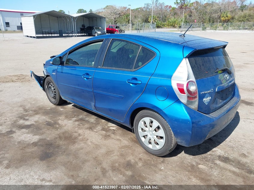 2013 TOYOTA PRIUS C VIN: JTDKDTB30D1548652