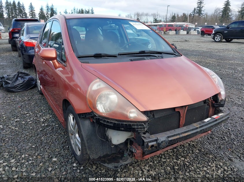 2008 HONDA FIT VIN: JHMGD38678S015462
