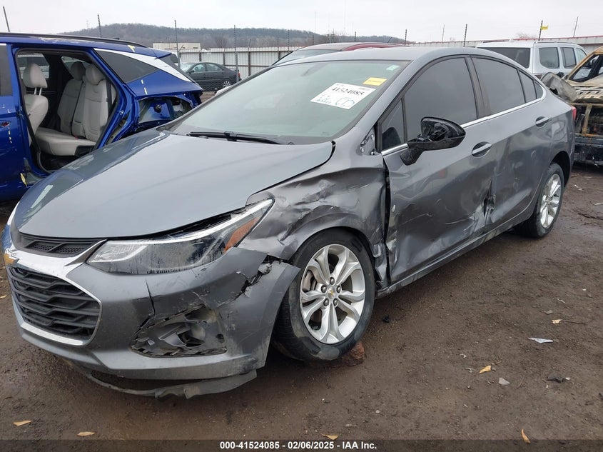 2019 CHEVROLET CRUZE VIN: 1G1BE5SMXK7100519