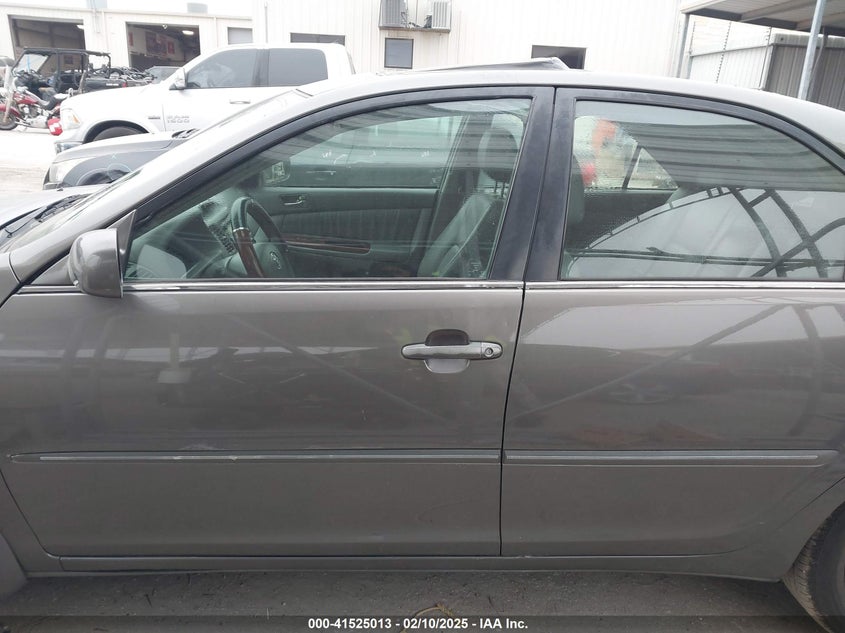 4T1BF30K96U627657 2006 TOYOTA CAMRY photo no. 14