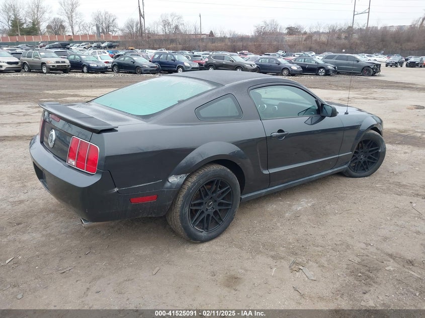 2007 FORD MUSTANG VIN: 1ZVFT80N775324553