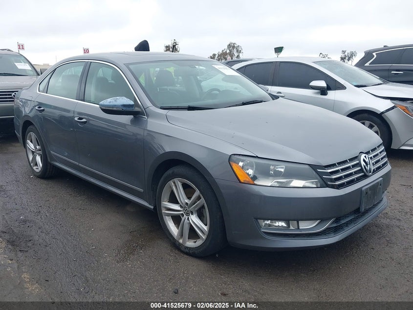 2012 VOLKSWAGEN PASSAT VIN: 1VWCN7A32CC068946