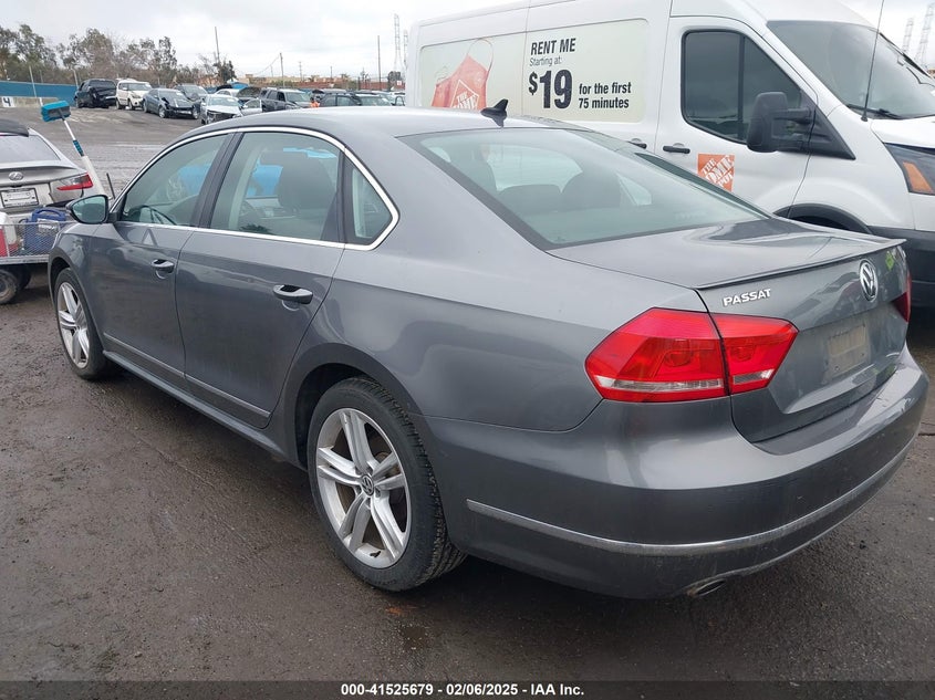 2012 VOLKSWAGEN PASSAT VIN: 1VWCN7A32CC068946