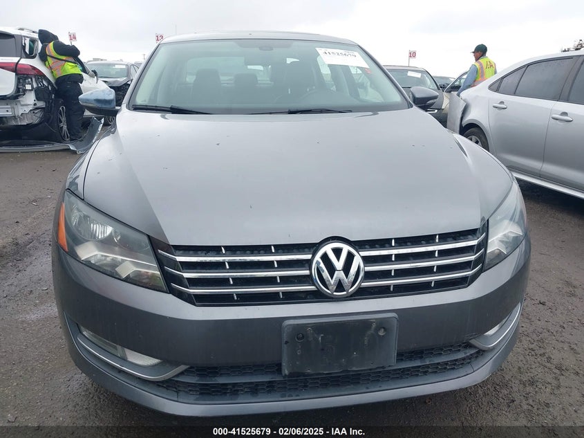 2012 VOLKSWAGEN PASSAT VIN: 1VWCN7A32CC068946