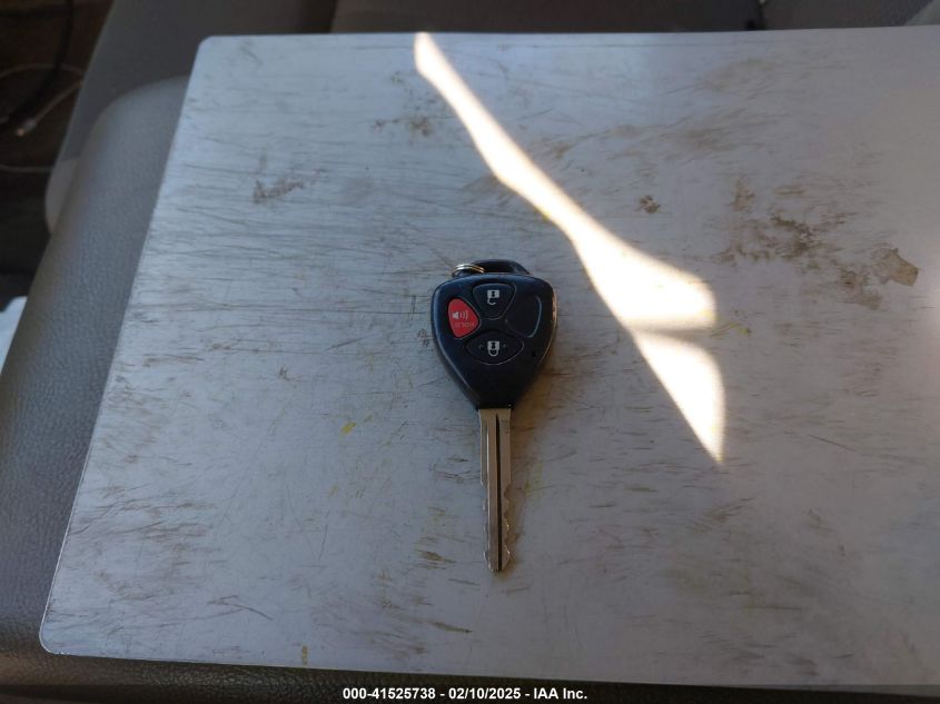 2008 Toyota Rav4 Limited VIN: JTMBD31V185138461 Lot: 41525738