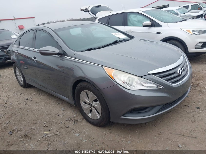 2014 HYUNDAI SONATA VIN: 5NPEB4AC7EH819520