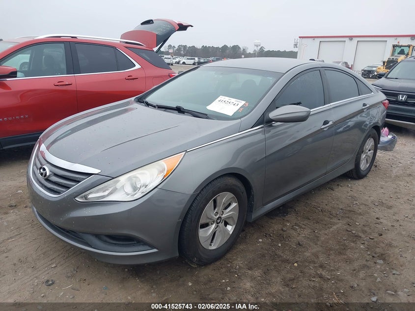 2014 HYUNDAI SONATA VIN: 5NPEB4AC7EH819520
