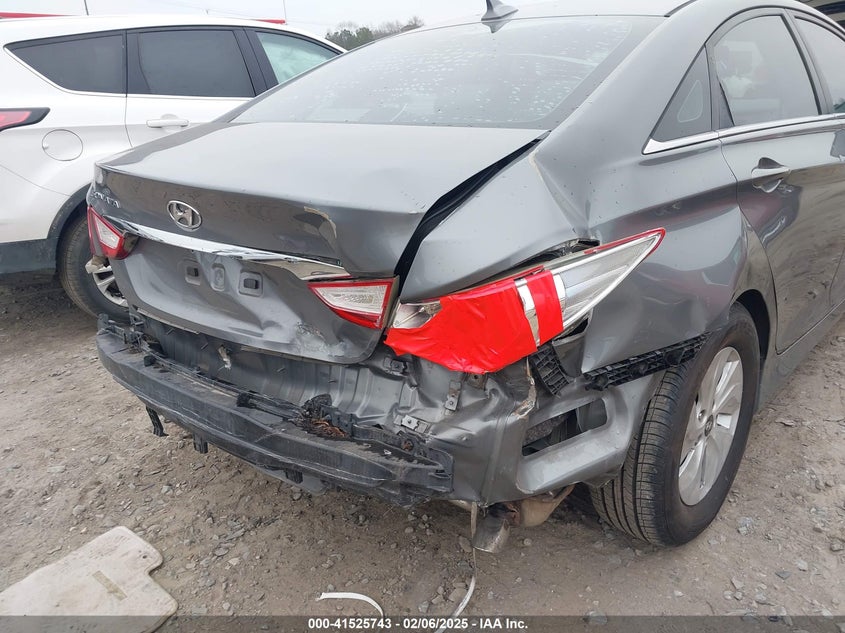 2014 HYUNDAI SONATA VIN: 5NPEB4AC7EH819520