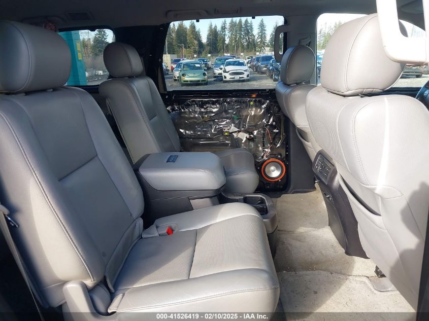 2011 Toyota Sequoia Platinum 5.7L V8 VIN: 5TDDY5G10BS048023 Lot: 41526419