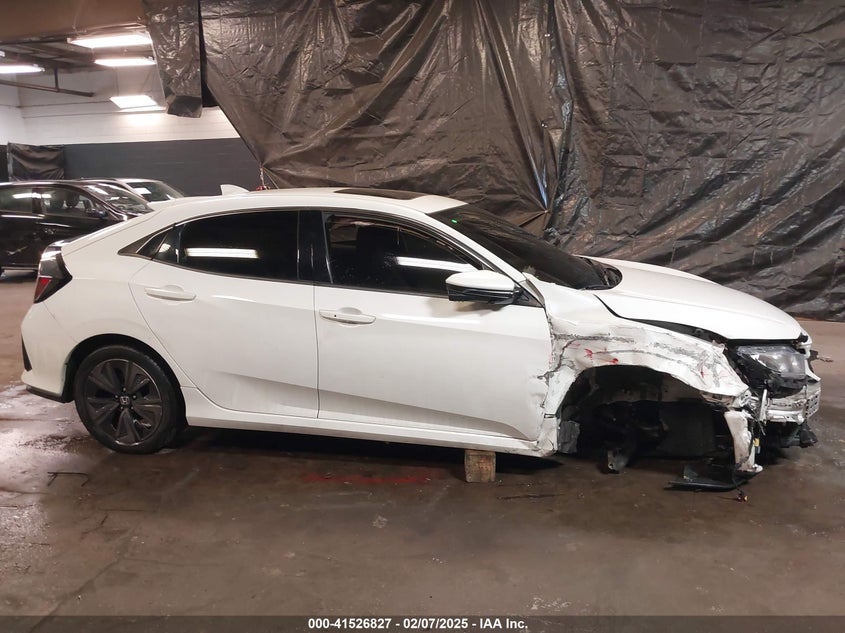2017 HONDA CIVIC VIN: SHHFK7H75HU400887