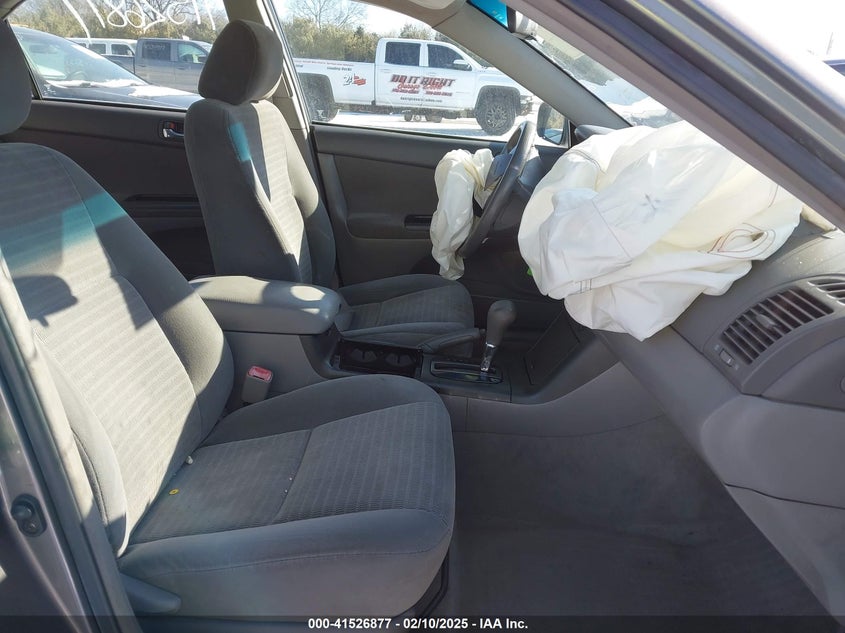 2006 TOYOTA CAMRY VIN: 4T1BE32K26U681429