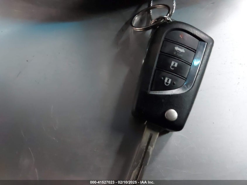 2019 TOYOTA CAMRY VIN: 4T1B11HK3KU762053