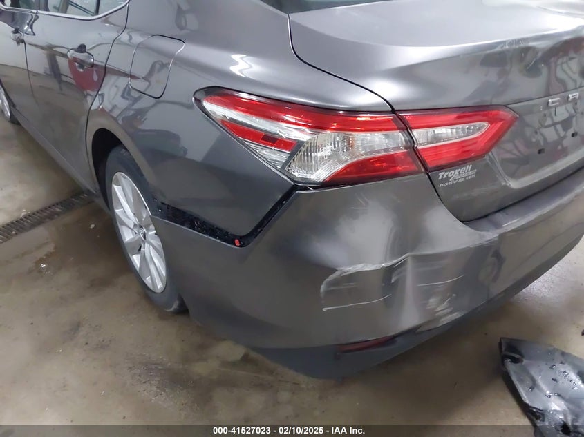 2019 TOYOTA CAMRY VIN: 4T1B11HK3KU762053