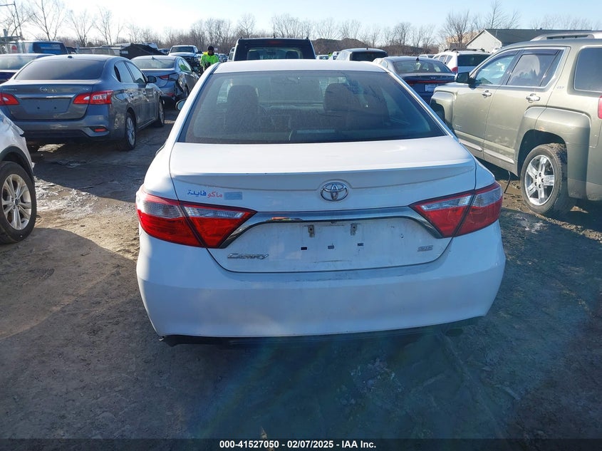 2015 TOYOTA CAMRY SE VIN: 4T1BF1FKXFU955472