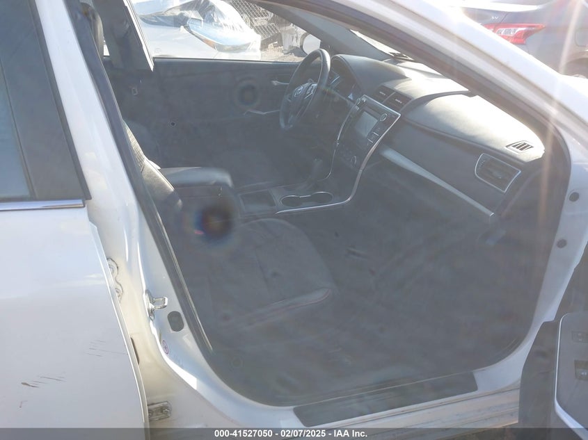2015 TOYOTA CAMRY SE VIN: 4T1BF1FKXFU955472