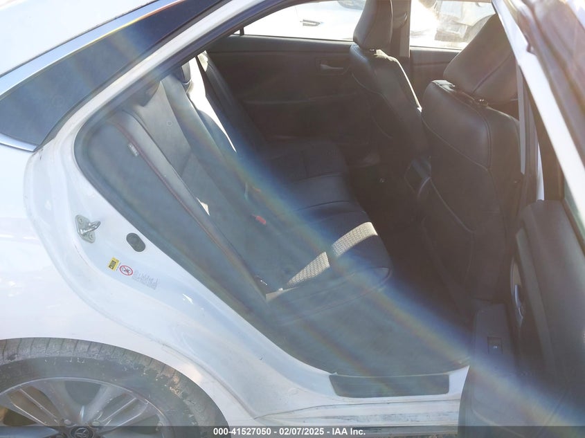 2015 TOYOTA CAMRY SE VIN: 4T1BF1FKXFU955472