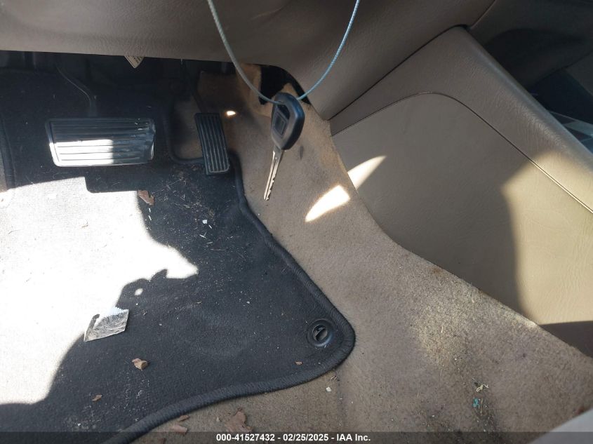 2000 Honda Accord 2.3 Se VIN: JHMCG5677YC021673 Lot: 41527432