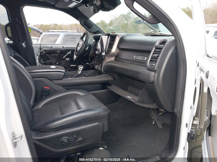 2021 RAM 1500 VIN: 1C6SRFU96MN705492