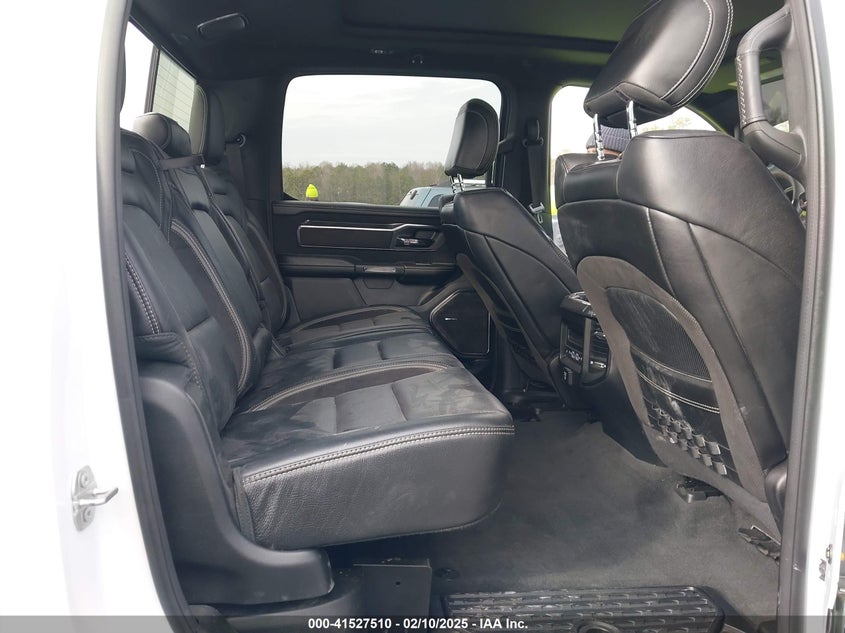 2021 RAM 1500 VIN: 1C6SRFU96MN705492