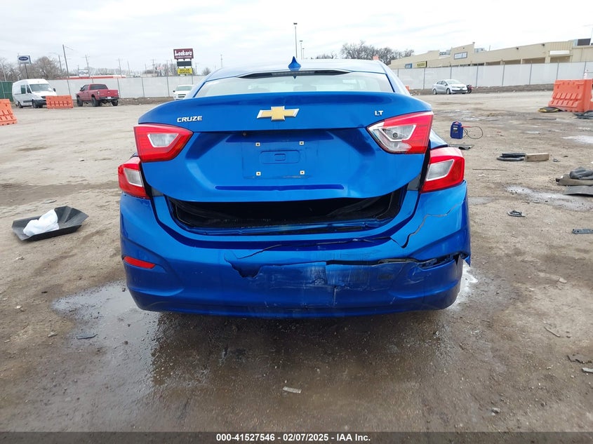 2018 CHEVROLET CRUZE LT AUTO - 1G1BE5SM9J7142887