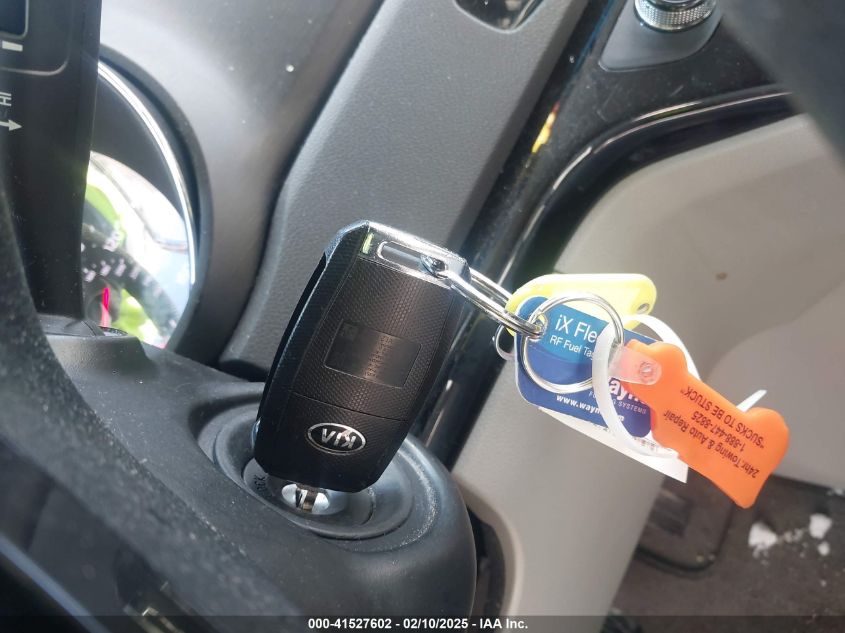 2018 Kia Sedona Lx VIN: KNDMB5C18J6397808 Lot: 41527602