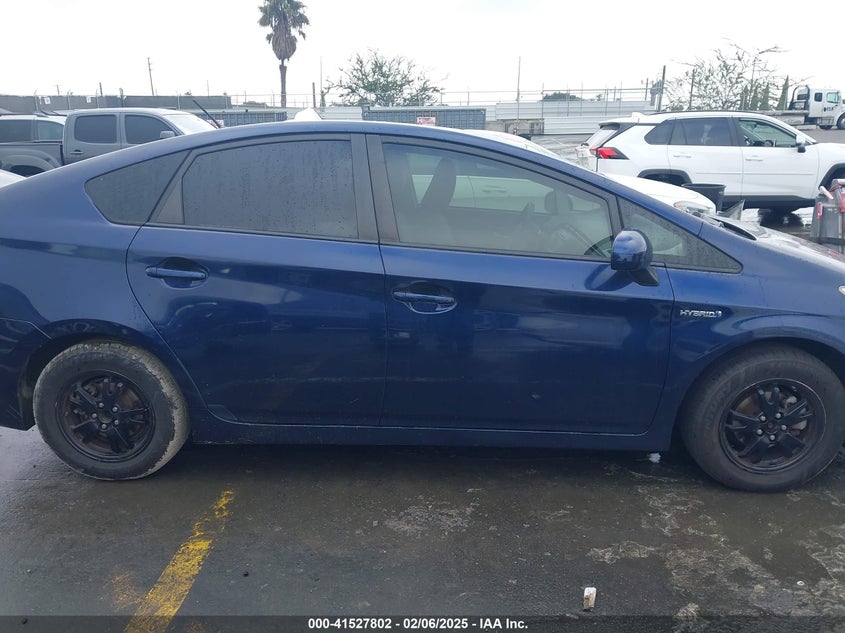2013 TOYOTA PRIUS VIN: JTDKN3DU8D0350281