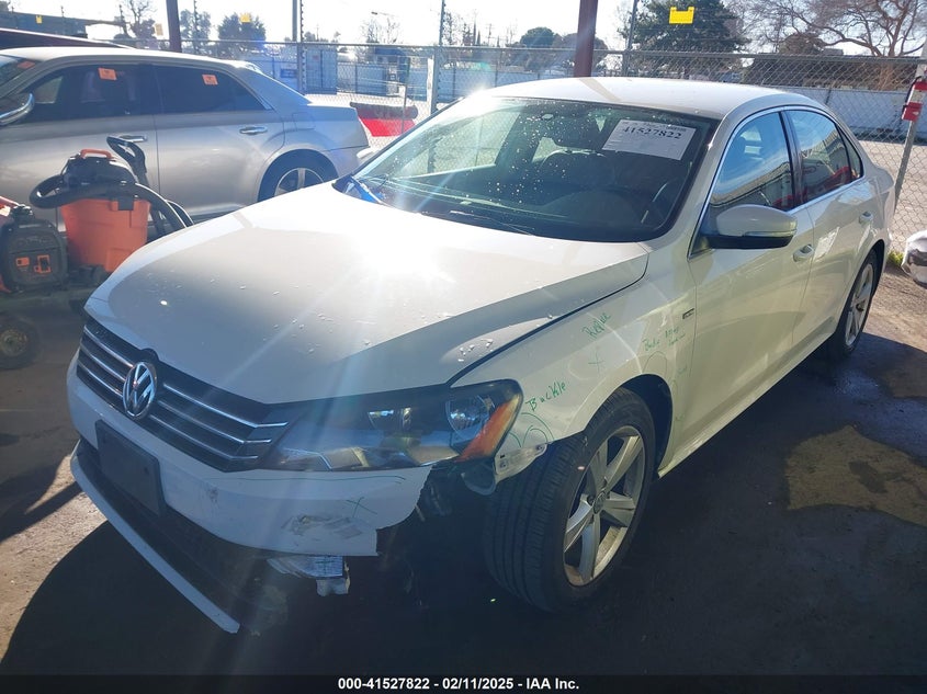 2015 VOLKSWAGEN PASSAT VIN: 1VWAT7A3XFC109969