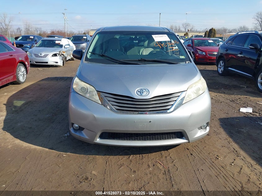 2011 TOYOTA SIENNA VIN: 5TDZK3DC4BS022350