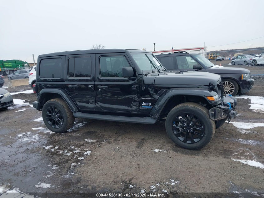2022 JEEP WRANGLER 4XE UNLIMITED SAHARA 4X4 1C4JJXP66NW101035
