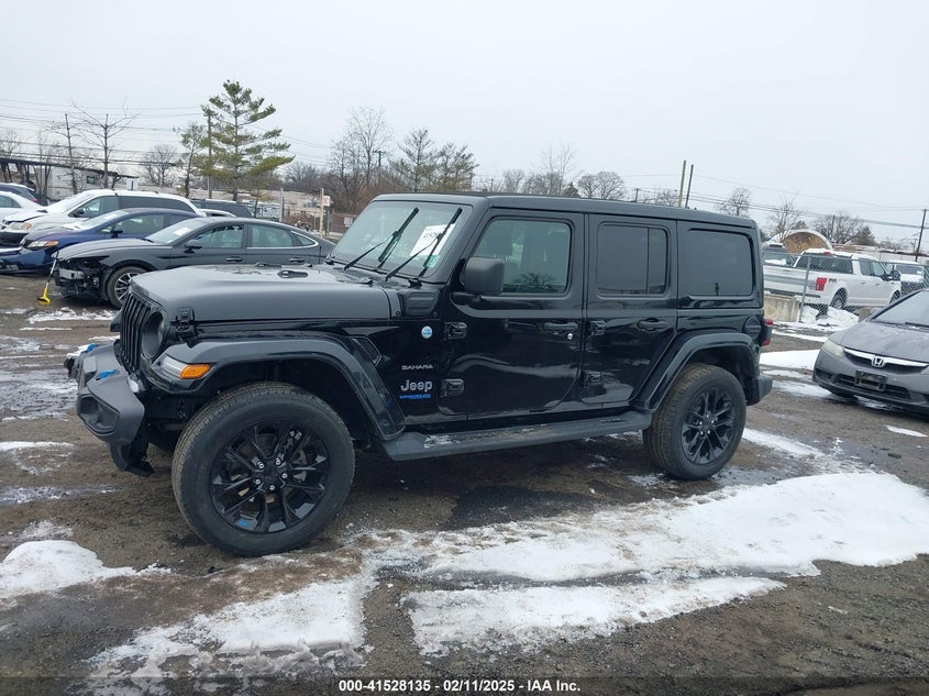 2022 JEEP WRANGLER 4XE UNLIMITED SAHARA 4X4 1C4JJXP66NW101035