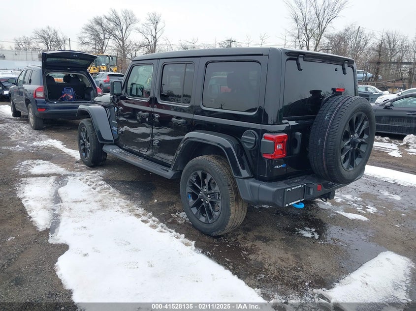2022 JEEP WRANGLER 4XE UNLIMITED SAHARA 4X4 1C4JJXP66NW101035