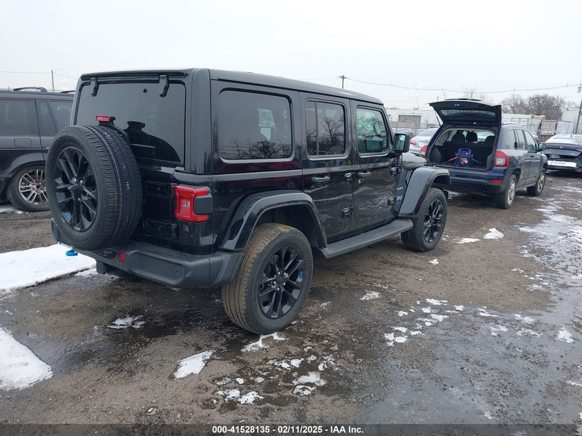2022 JEEP WRANGLER 4XE UNLIMITED SAHARA 4X4 1C4JJXP66NW101035