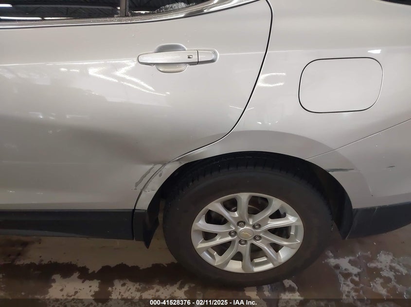2019 CHEVROLET EQUINOX VIN: 2GNAXUEV0K6279625