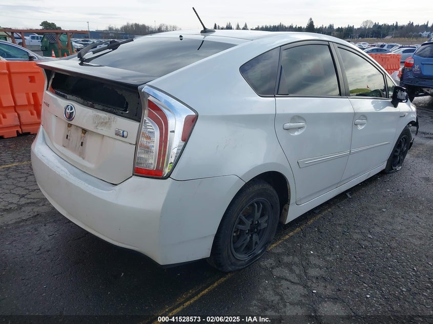 2015 TOYOTA PRIUS VIN: JTDKN3DU4F1883032