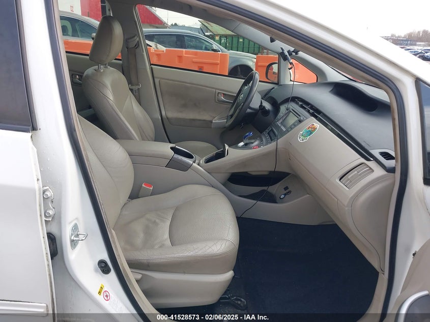 2015 TOYOTA PRIUS VIN: JTDKN3DU4F1883032