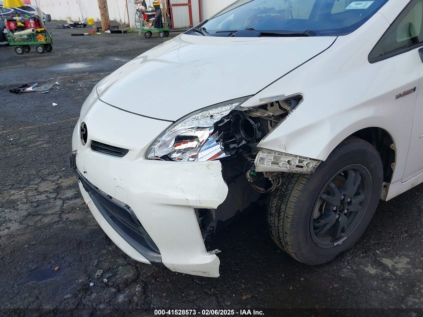 2015 TOYOTA PRIUS VIN: JTDKN3DU4F1883032