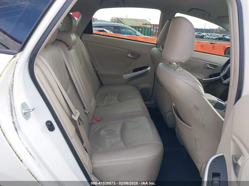 2015 TOYOTA PRIUS VIN: JTDKN3DU4F1883032