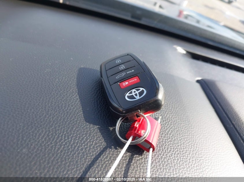 2024 TOYOTA HIGHLANDER VIN: 5TDKDRBH4RS561218