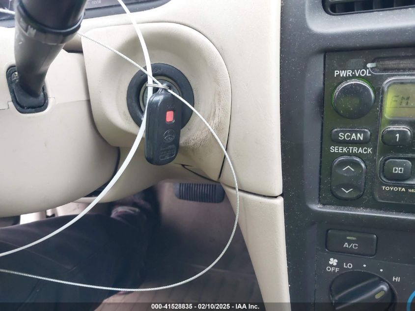 2002 Toyota Camry Solara Se VIN: 2T1CE22P22C00370 Lot: 41528835