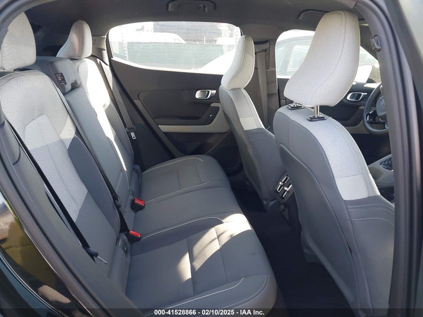 2022 POLESTAR 2 VIN: LPSEG3KA9NL071043