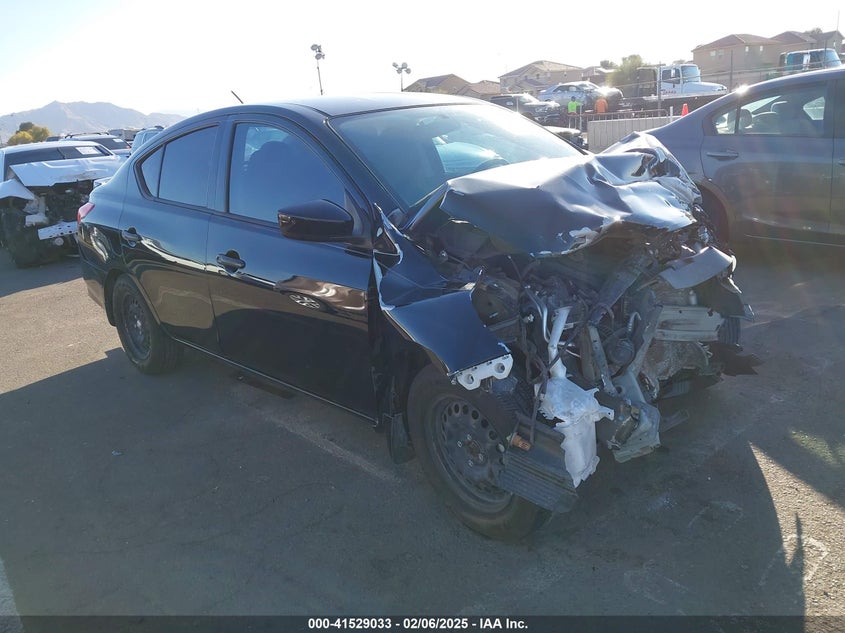 2019 Nissan Versa