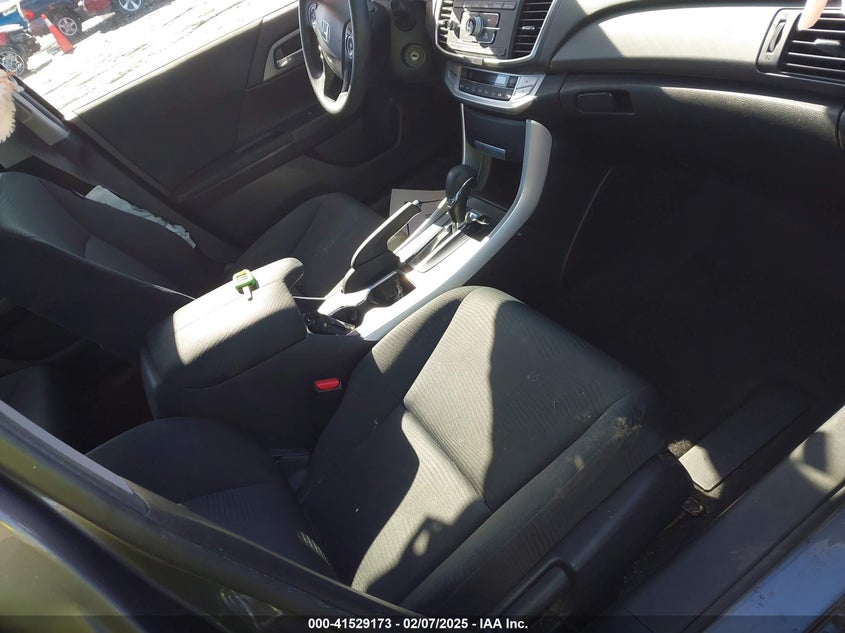2015 HONDA ACCORD VIN: 1HGCR2F37FA222202