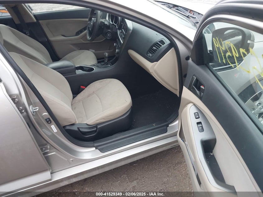 2015 KIA OPTIMA VIN: KNAGM4A77F5586629
