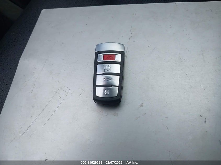 2008 VOLKSWAGEN PASSAT VIN: WVWJK73C88P005253